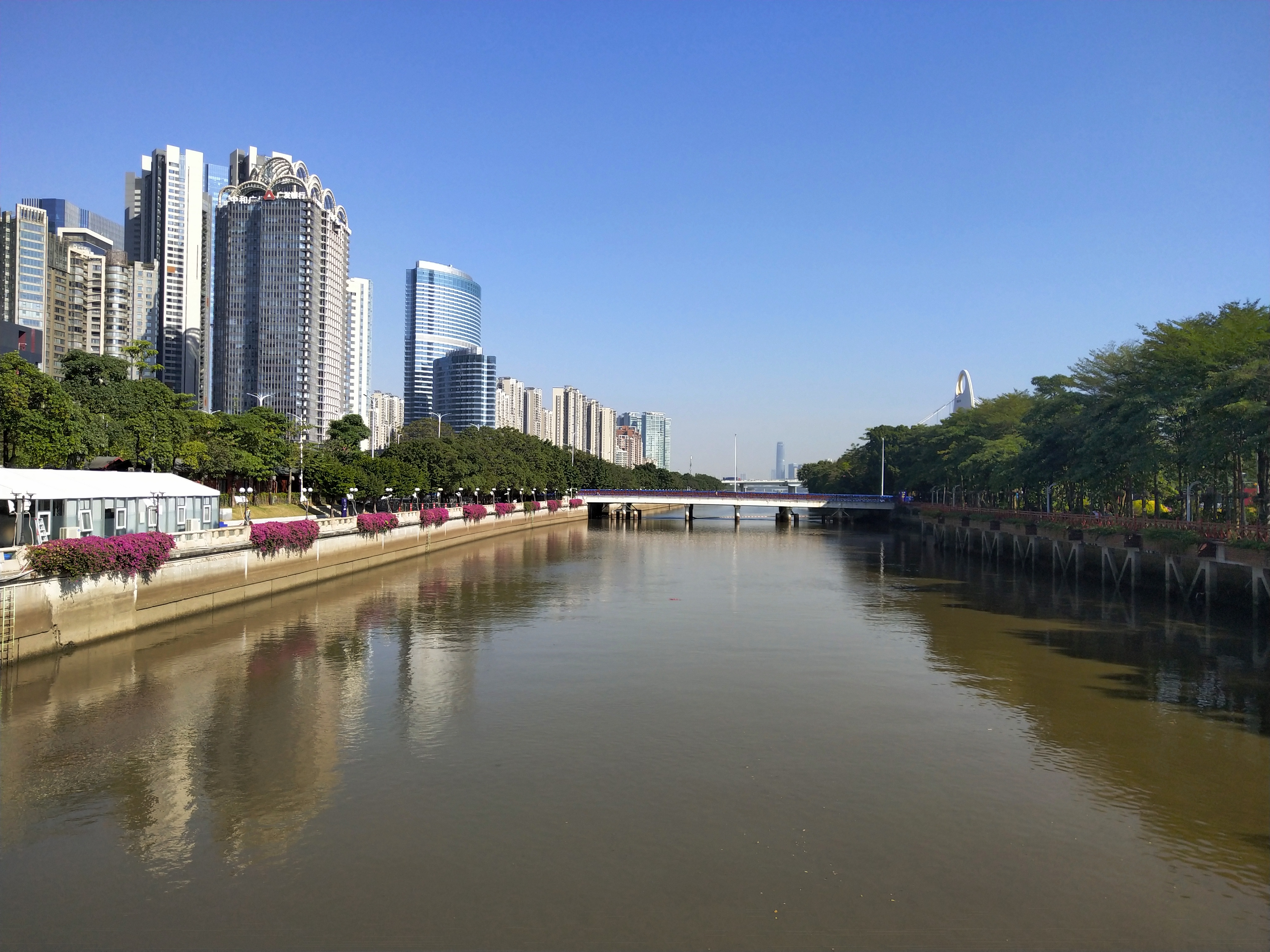 河岸风光广州日报（博源集团 张冷习/摄）